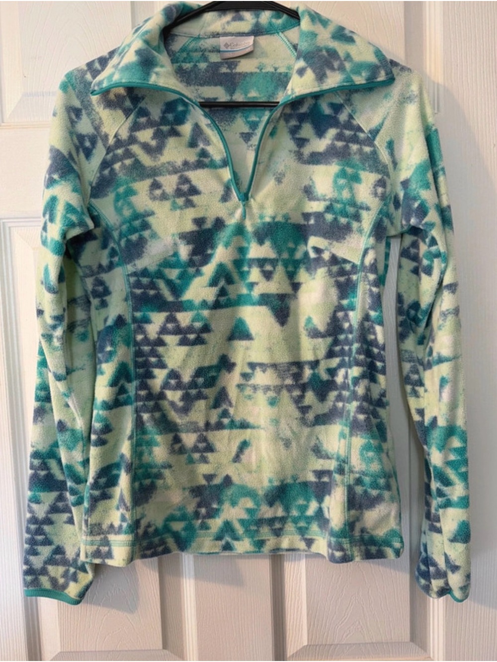 Columbia Aqua and Gray Geometric Quarter-Zip Fleece
